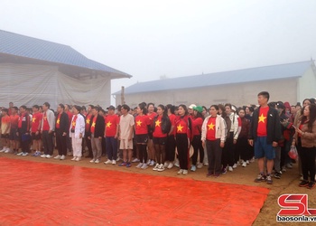 Sôi nổi giải chạy việt dã xã Chiềng Lao