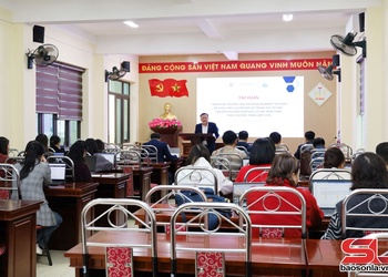 Tập huấn về sử dụng mô hình Trường học mở Khan Academy Vietnam