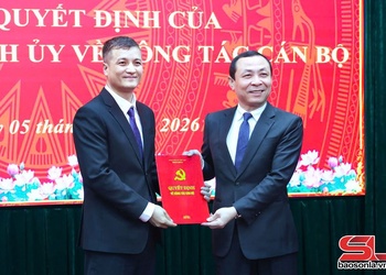 Hội nghị công bố quyết định của Ban Thường vụ Tỉnh ủy về công tác cán bộ tại Văn phòng Tỉnh ủy Sơn La