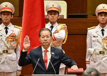 Chánh án Tòa án nhân dân tối cao Nguyễn Văn Quảng tuyên thệ nhậm chức
