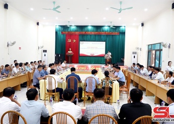 Ngân hàng nhà nước Chi nhánh khu vực 3 làm việc với các xã khu vực Sông Mã