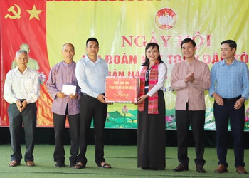 Head of provincial Party Committee’s Inspection Board attends Great National Unity Festival in Huy Bac commune