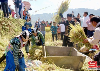  Phọn nương hội thi kiếu phặt khảu nẳng na căn hon