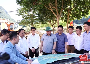 Standing Deputy Secretary of provincial Party Committee works with Muong Khieng, Muoi Noi, and Chieng La communes