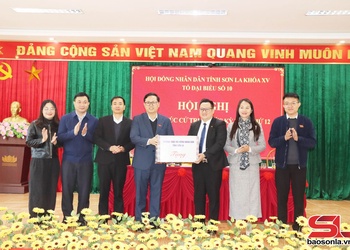 Group No. 10 of provincial People’s Council meets Chieng Sung voters