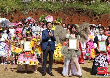 Thì dỏng xỉn xửa chăn Mộc Châu - mua bók khày dỏn