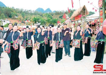 Tsưx jông hair nênhs Poz Ziz đuz têx txux chi jông