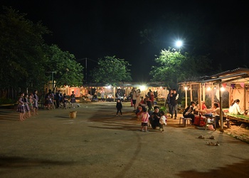 Over 15,000 tourists come to Van Ho during holiday