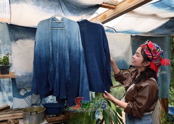 Ta Xua workshop breathes new life into Mong indigo dyeing