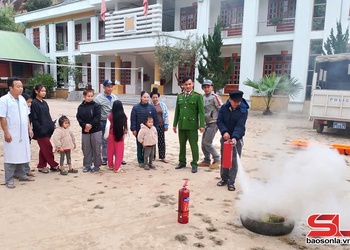 Phong trào “Toàn dân bảo vệ an ninh Tổ quốc” ở Chiềng Lao