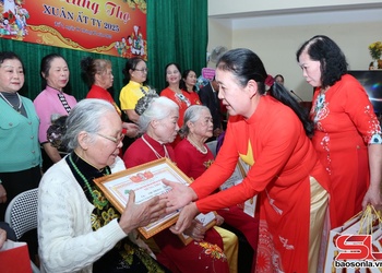 Quan tâm chăm lo đời sống người cao tuổi