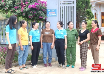 Phụ nữ Tà Hộc chung tay bảo vệ môi trường