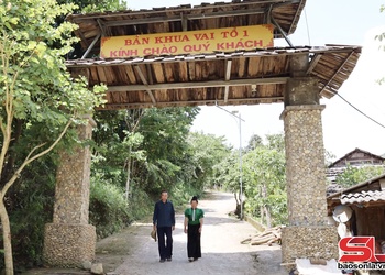 Ngọc Chiến "thả hồn" vào đá