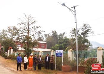 “Thắp sáng làng quê” những công trình tri ân khách hàng