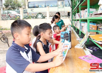 “Sách - Tri thức và khát vọng phát triển”