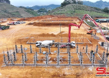 Xây trường nội trú, giữ vững biên cương - Kỳ 2: Mười ba công trình, một quyết tâm