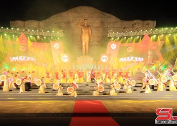 Chương trình nghệ thuật Ngày hội non sông