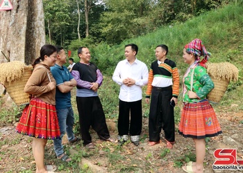 Cấp thẻ bảo hiểm y tế người dân vùng đặc biệt khó khăn