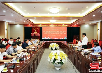 Giám sát việc đầu tư xây dựng trường học cho các xã biên giới