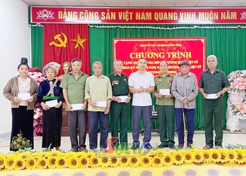 Đảng ủy các cơ quan Đảng tỉnh tổ chức các hoạt động tri ân