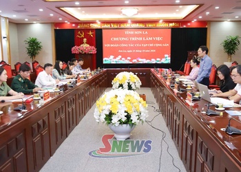 Đoàn công tác Tạp chí Cộng sản làm việc với Đảng ủy UBND tỉnh Sơn La