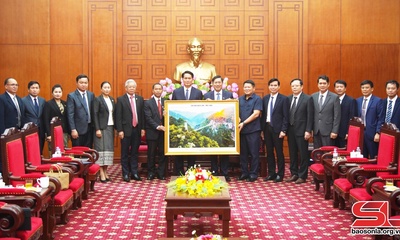 Đoàn công tác tỉnh U Đôm Xay chào xã giao lãnh đạo tỉnh Sơn La