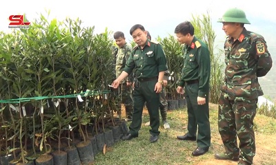 Cầu nối giúp phát triển kinh tế, văn hóa, xã hội vùng biên giới