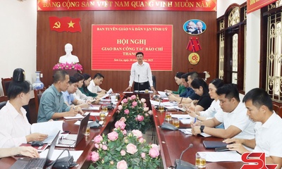 Hội nghị giao ban báo chí tháng 9