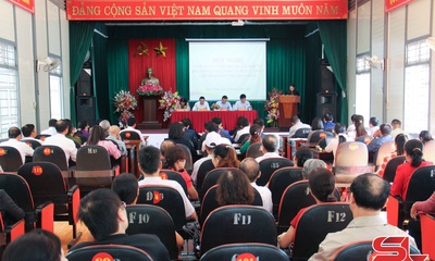 Hội nghị tiếp xúc cử tri và đối thoại giữa người đứng đầu cấp ủy chính quyền với nhân dân