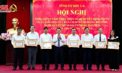 Tiếp tục nâng cao năng lực lãnh đạo và sức chiến đấu của tổ chức cơ sở đảng và củng cố hệ thống chính trị cơ sở
