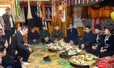 Lễ hội Mừng cơm mới xã Yên Châu