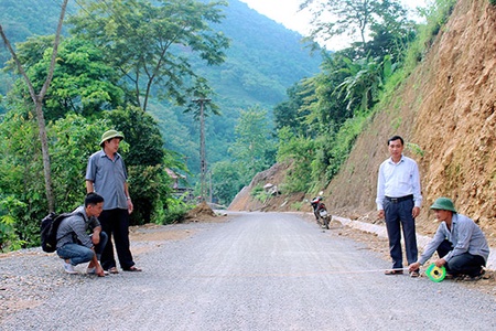 Thực hiện hiệu quả Đề án 1460 - Thúc đẩy phát triển KT-XH vùng chuyển dân lòng hồ thủy điện Hòa Bình