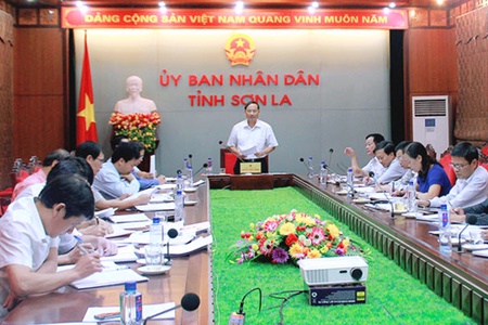 Họp triển khai kế hoạch xây dựng Trung tâm thương mại Thành phố