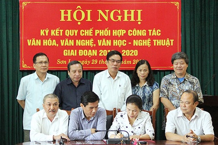 Ký kết Quy chế phối hợp công tác văn hóa, văn học - nghệ thuật