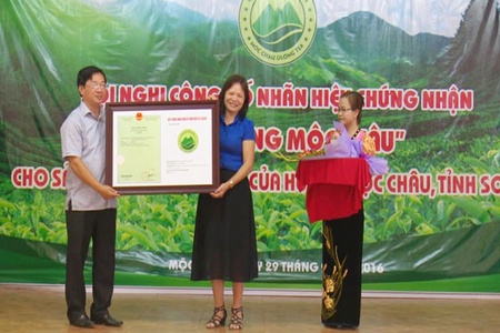 Công bố nhãn hiệu chứng nhận “Chè Olong Mộc Châu”