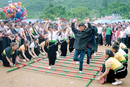 Mộc Châu: Duy trì hơn 400 đội văn nghệ quần chúng