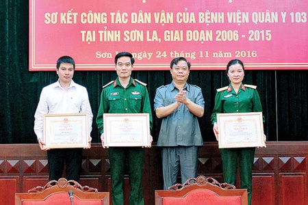 Sơ kết công tác dân vận của Bệnh viện Quân y 103 tại tỉnh ta