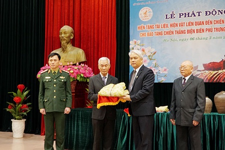 Phát động hiến tặng tài liệu, hiện vật liên quan đến Chiến dịch Điện Biên Phủ