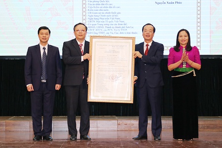 Lễ công bố Quyết định của Thủ tướng Chính phủ công nhận thành phố Sơn La là đô thị loại II