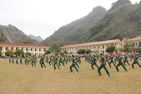 “Phát huy truyền thống, cống hiến tài năng, xứng danh Bộ đội Cụ Hồ”