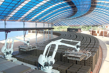 Thu hút đầu tư, hỗ trợ doanh nghiệp phát triển