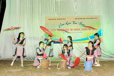 Giao lưu văn nghệ tuyên truyền công tác phòng chống ma túy