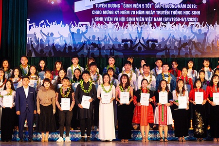 Tạo môi trường để sinh viên rèn luyện, học tập, cống hiến tài năng
