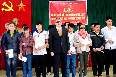 Các ngành, đơn vị thăm, chúc Tết các địa phương