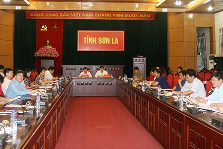 Hội nghị trực tuyến Thủ tướng với doanh nghiệp năm 2017   