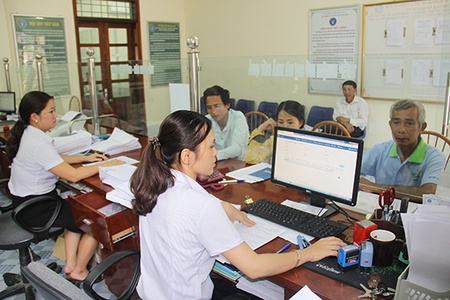 Tiến tới bảo hiểm y tế toàn dân