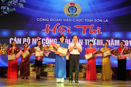 Công đoàn Viên chức tỉnh: Hội thi “Cán bộ nữ công giỏi” lần thứ III năm 2017
