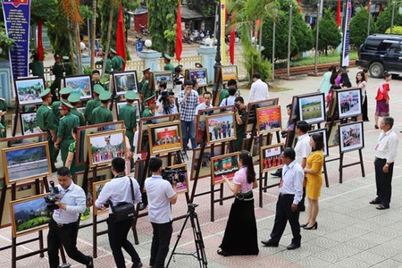 Ngành Văn hóa, Thể thao và Du lịch phục vụ tốt sự kiện  “Năm đoàn kết hữu nghị Việt Nam - Lào 2017”