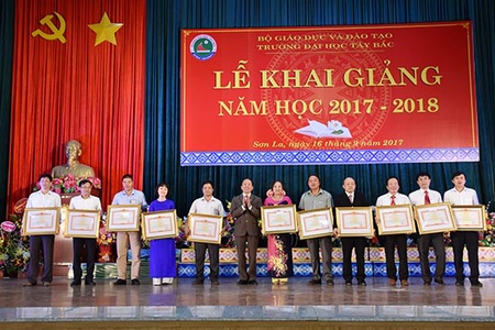 Trường Đại học Tây Bắc khai giảng năm học mới