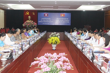 Đoàn đại biểu HĐND tỉnh Xay Nhạ Bu Ly (nước CHDCND Lào) thăm và làm việc tại tỉnh ta